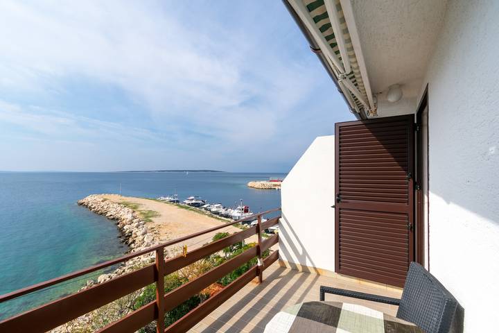 Apartament wakacyjny dla 2 osób, z Balkon/ taras w Mandre