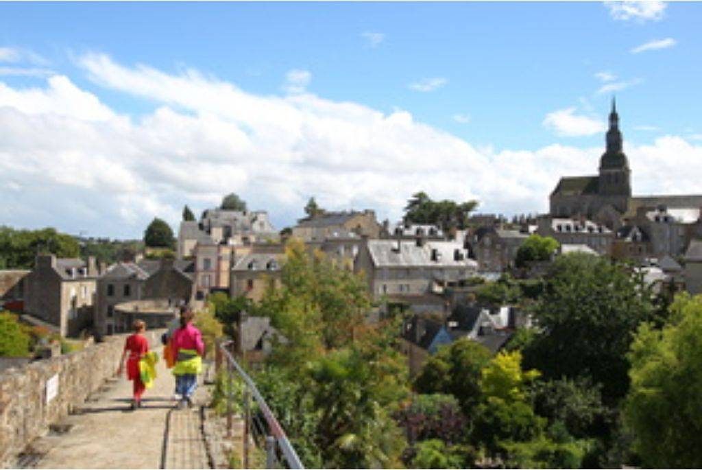 Entire apartment, Dinan Duguesclin 2P6 in Dinan, Dinan region