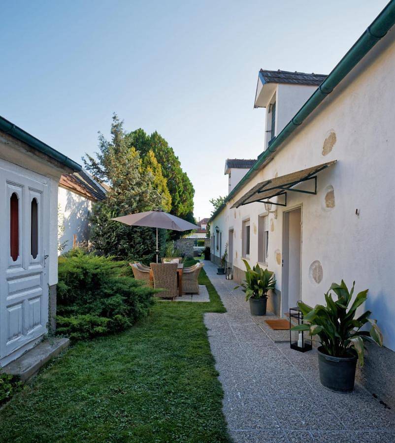Two-Bedroom House in Leithaberg