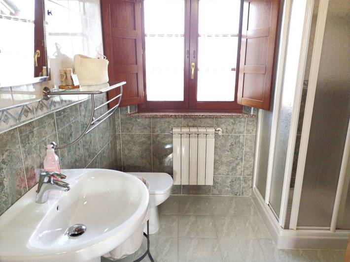 Casa rural para 4 personas, con piscina además de jardín y balcón en Costa Occidental Asturiana - 3