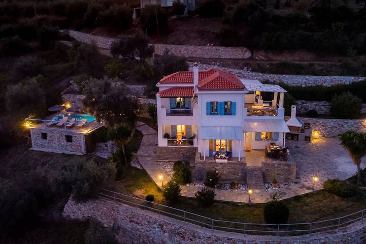 Villa Avaton Magnificent sea view and Skopelos town in Skopelos Stadt, Sporaden