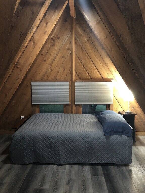 Log cabin for 12 people, with terrace in Nashville