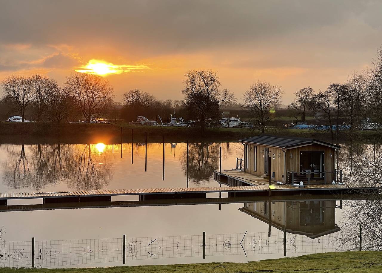 Floating Lodge in York, Yorkshire