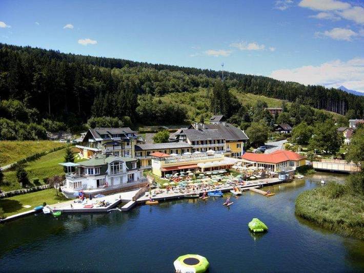 Hotel für 3 Personen, mit Balkon und Terrasse sowie Whirlpool und Garten am Millstätter See