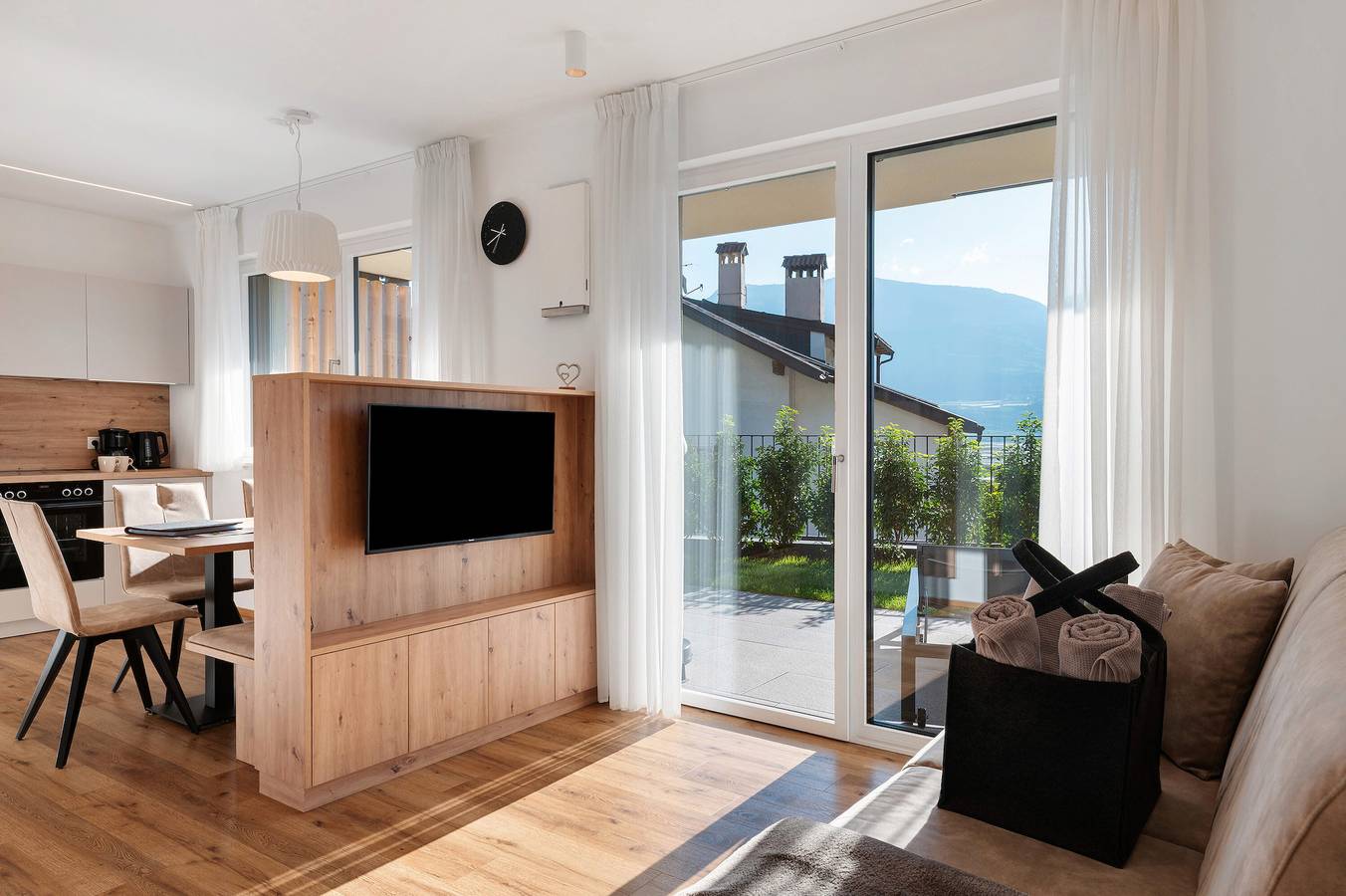 Ganze Wohnung, Apartment 'Anna' mit Bergblick, Wlan und Klimaanlage in Tramin an der Weinstraße, Nonsberggruppe