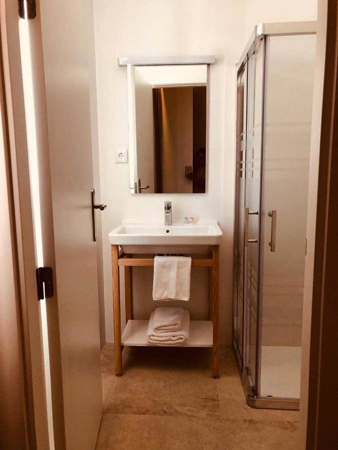 Hôtel pour 2 personnes à Es Castell - 3