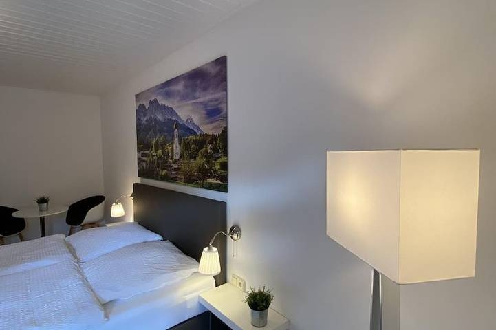 Gasthof zur Post Saulgrub - Doppelzimmer in Saulgrub, Bayerische Alpen