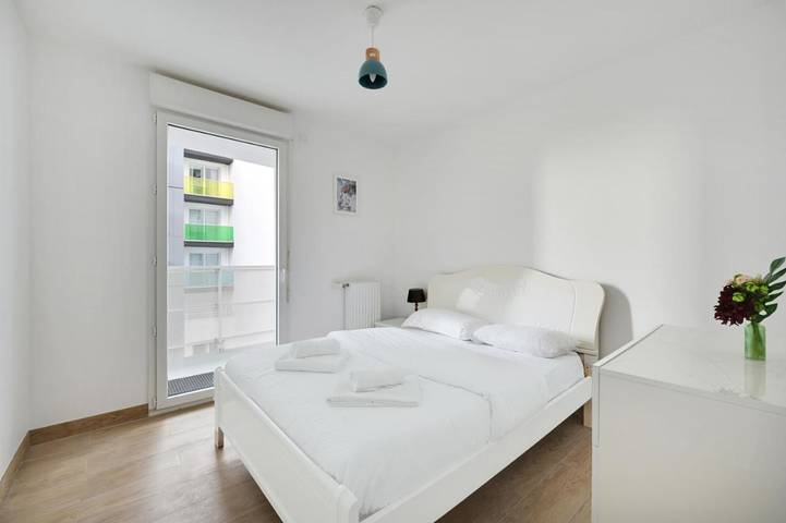 Gîte pour 8 personnes, avec balcon à Bagnolet - 4