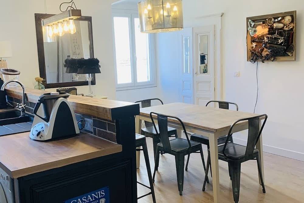 Apartamento entero, In the heart of Île Rousse! 200 m from the beach in L'Île-Rousse, Region de Calvi