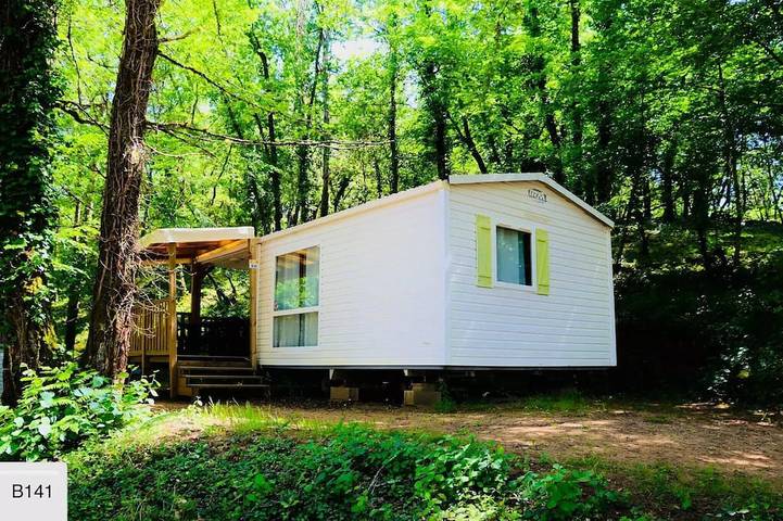 Camping pour 4 personnes à Carsac-Aillac