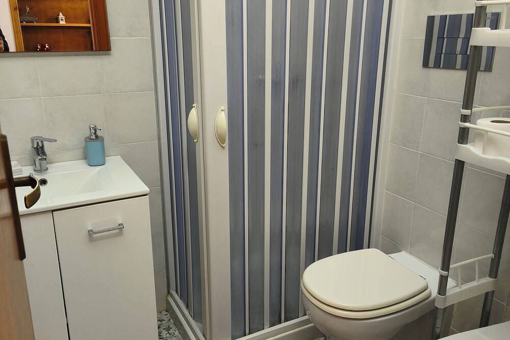 Appartamento intero, Le Antiche Volte, suite con cucina attrezzata nel cuore di Agropoli in Agropoli, Cilento