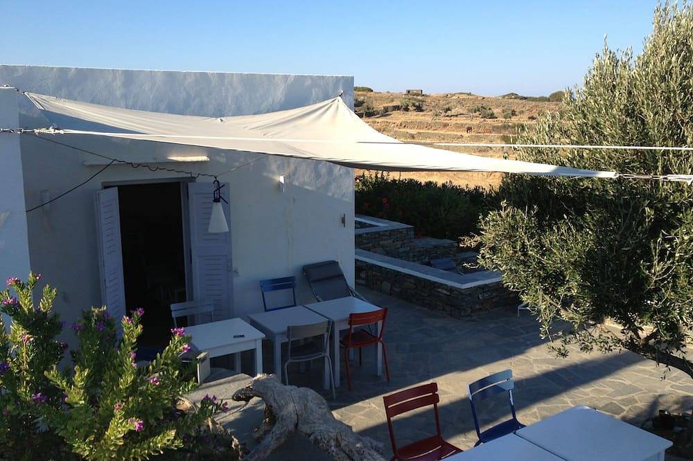 Typical villa with breathtaking view on the cyclades islands in Platis Gialos Sifnos, Kykladerne