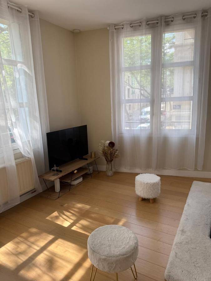 Gîte pour 2 personnes, avec balcon à Mantes-la-Jolie - 2