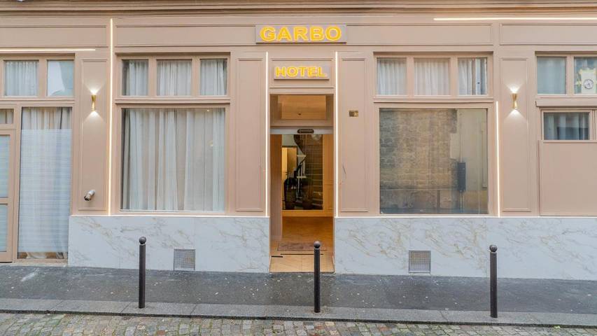 Hôtel pour 2 personnes dans Le Palais De La Glace - 3