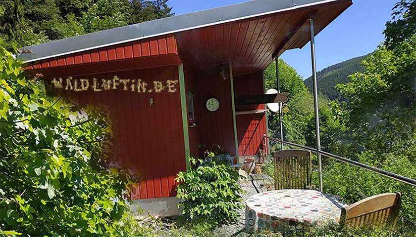 Ferienhaus für 3 Personen, mit Terrasse und Garten sowie Pool und Sauna in Lauscha