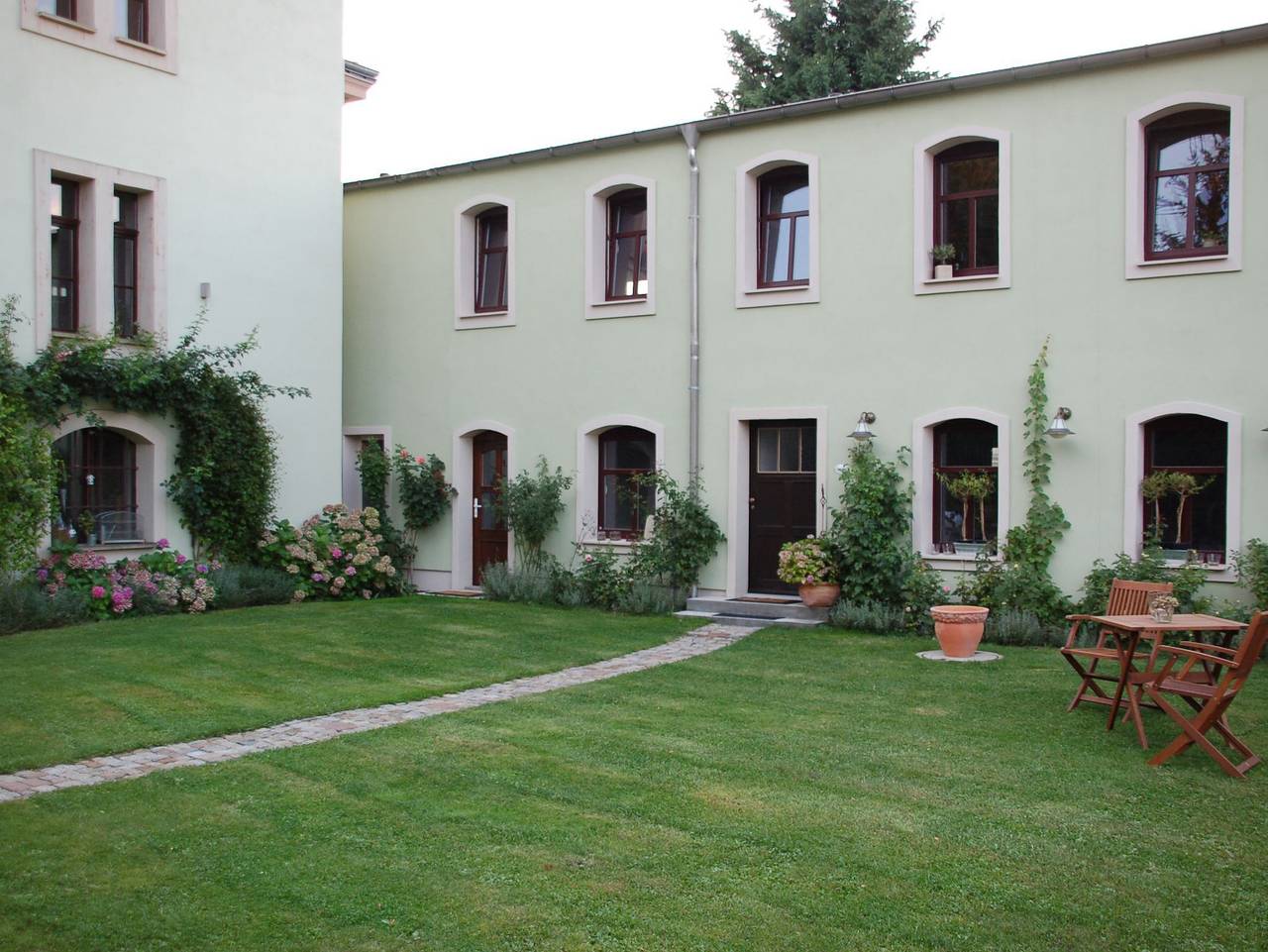 Ganze Ferienwohnung, Strohhutmanufaktur Dresden - Ferienwohnung Sophie in Lockwitz, Dresden