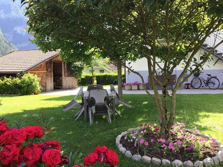Ferienwohnung für 4 Personen, mit Balkon und Garten sowie Ausblick in Mezzano