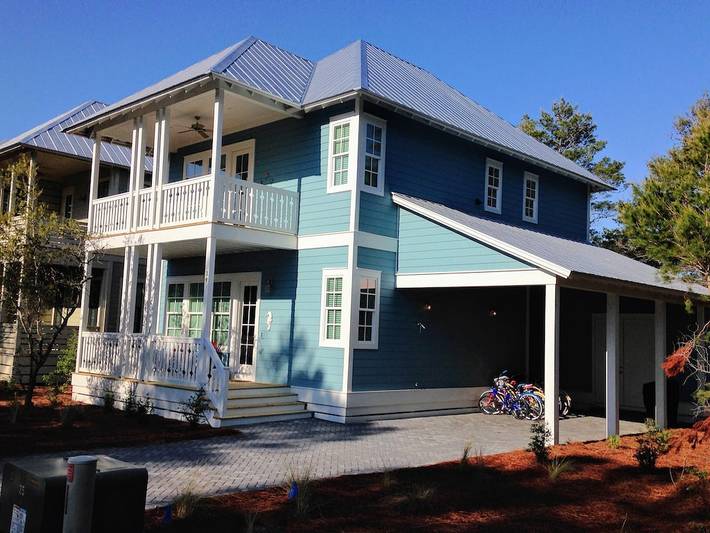 Vacation rental for 10 people, with balcony and pool in Emerald Coast