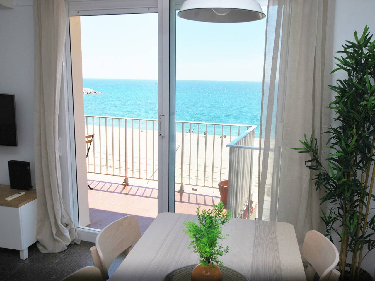 Appartement entier, Appartement Vue Sur Mer Idéal Familles – Barcelone Proche in Premià de Mar, Costa del Maresme