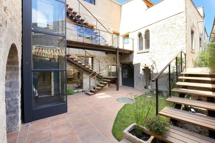 Gîte pour 2 personnes, avec Terrasse ainsi que Jardin et Vue à Lagrasse