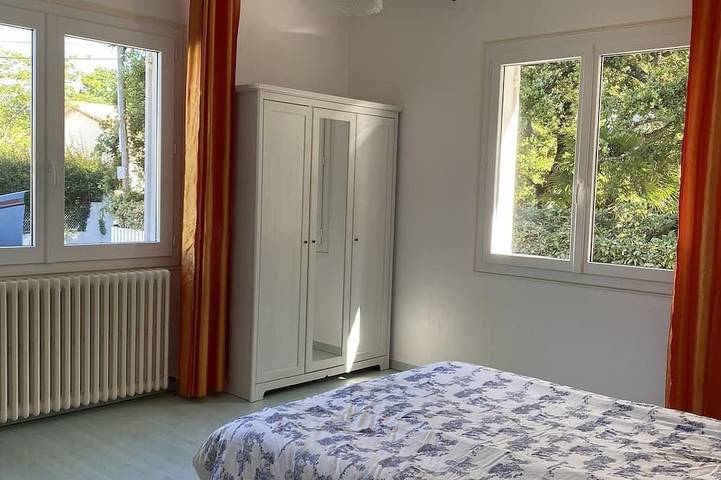 Villa 300 m beach shops quiet linen included suitable for all ages in Vaux-sur-Mer, Côte de Beauté