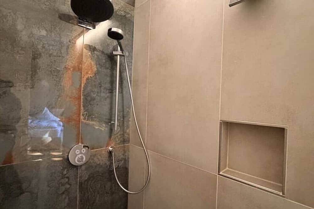 Villa Weitmar: Privates Spa – Sauna und Design-Wanne in Weitmar, Bochum