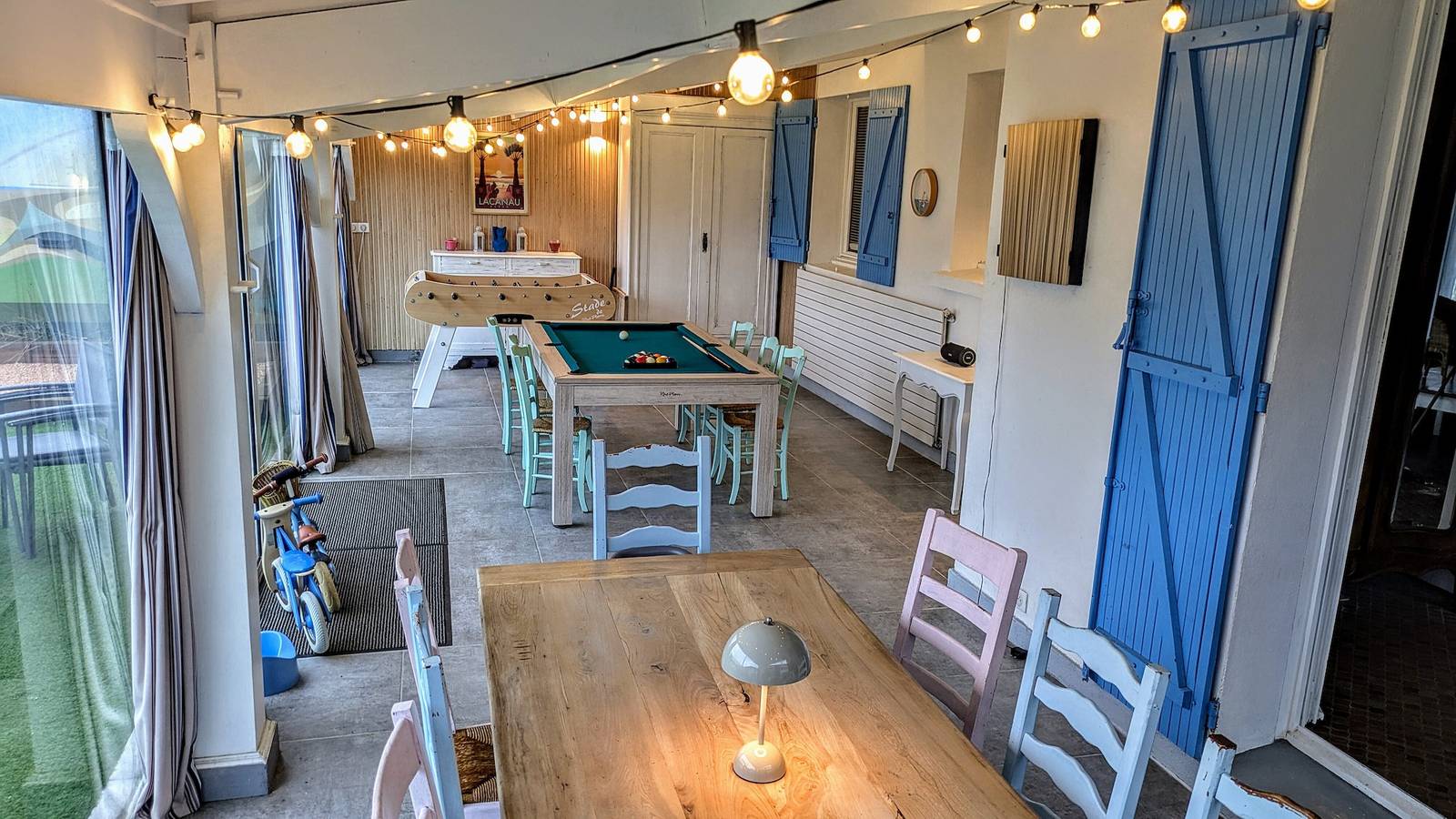 Maison de vacances 'Beach Villa 14 Personnes' avec terrasse privée, Wi-Fi et climatisation in Lacanau Ocean, Lacanau