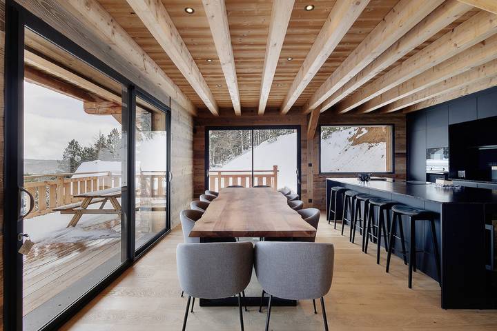 Chalet 'G2' avec vue sur le lac, terrasse privée et Wi-Fi in Les Angles, Parc naturel régional des Pyrénées catalanes
