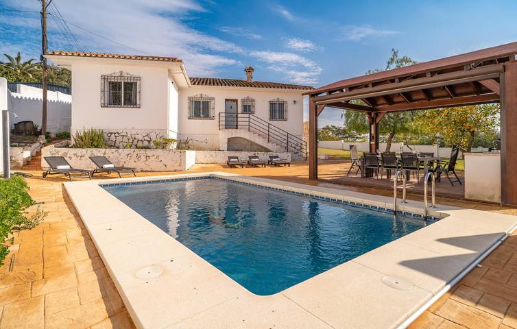 Appartement confortable avec piscine, cheminée et Wifi près de la ville de Coín in Coín, Cordillera Penibética