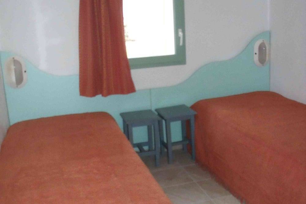 6 People In A Pedestrian Residence and Swimming Pools in Arès, Arcachon region