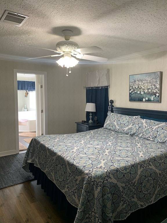 Auf der anderen Straßenseite vom See Seminole! In der Nähe von Big Jim! in Georgia