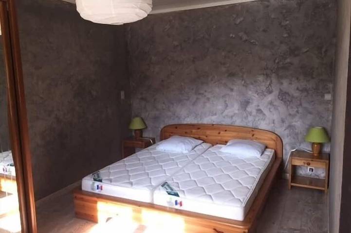 Gîte pour 6 personnes, avec terrasse et jardin à Le Beausset - 2