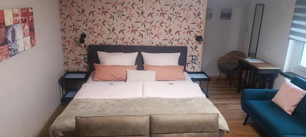 Ferienwohnung für 5 Personen, mit Terrasse und Garten sowie Ausblick in Niederwiesa