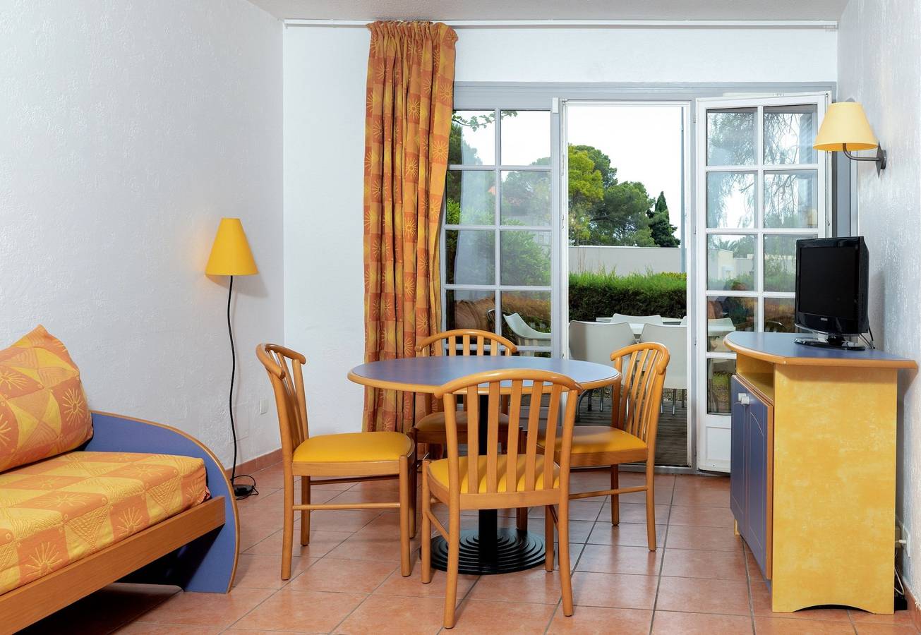 Location De Vacances pour 4 Personnes dans Boulouris, Saint-Raphaël