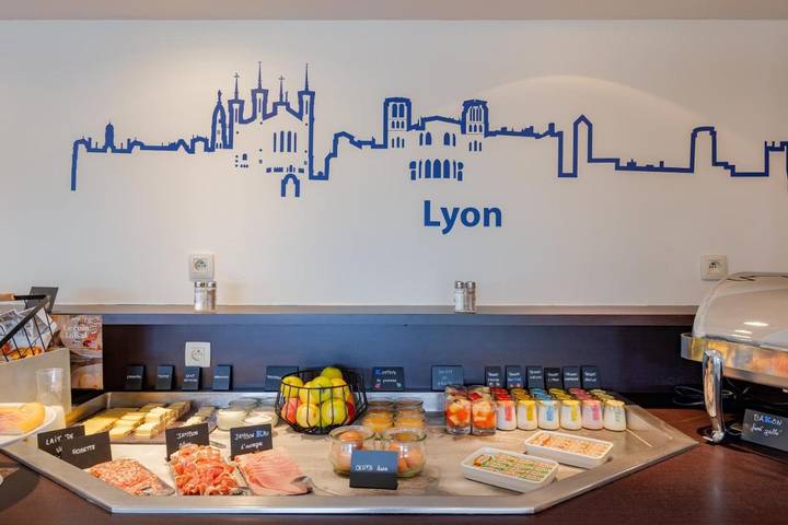 Hôtel pour 2 personnes, animaux acceptés à Saint-Bonnet-de-Mure - 3