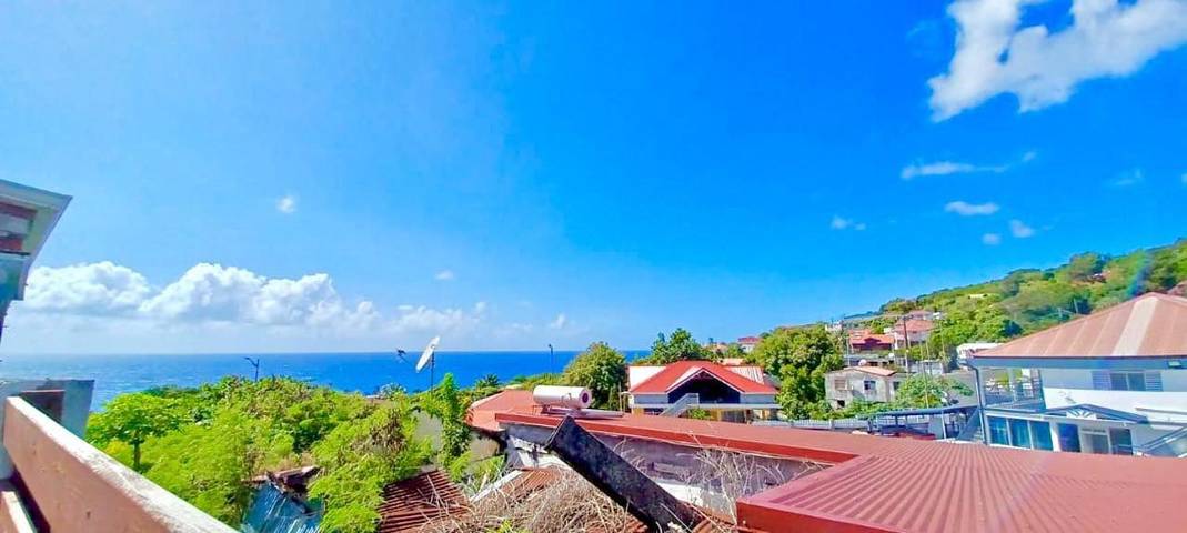 Gîte pour 4 personnes, avec terrasse à Vieux-Fort - 2