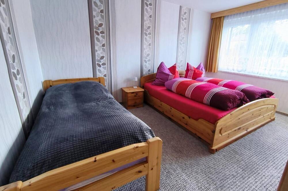 Ferienhaus mit Garten im Thüringer Wald in Nahetal-Waldau, Hildburghausen und Umgebung