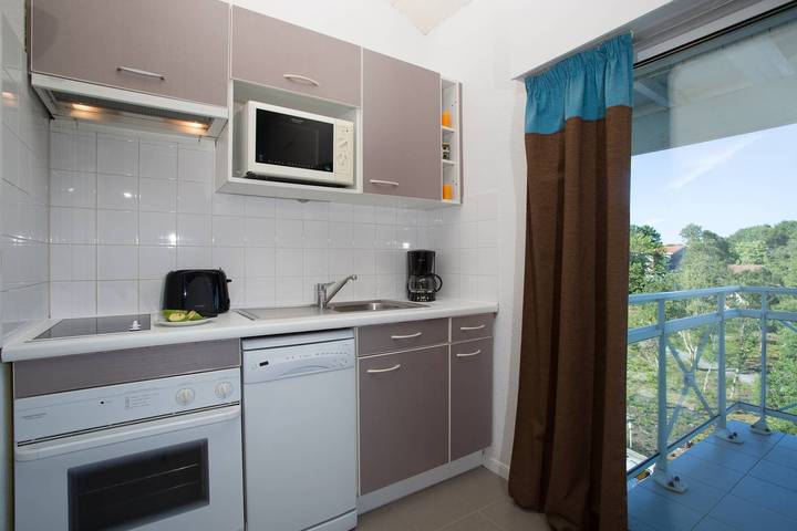 Ferienwohnung für 8 Personen, mit Garten und Pool sowie Balkon, kinderfreundlich in Moliets-et-Maa - 4