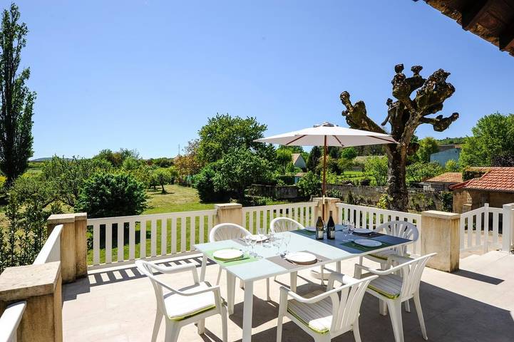 Gîte pour 6 personnes, avec terrasse et jardin à Givry - 3