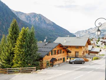 Gîte pour 6 personnes, avec balcon à Chatel