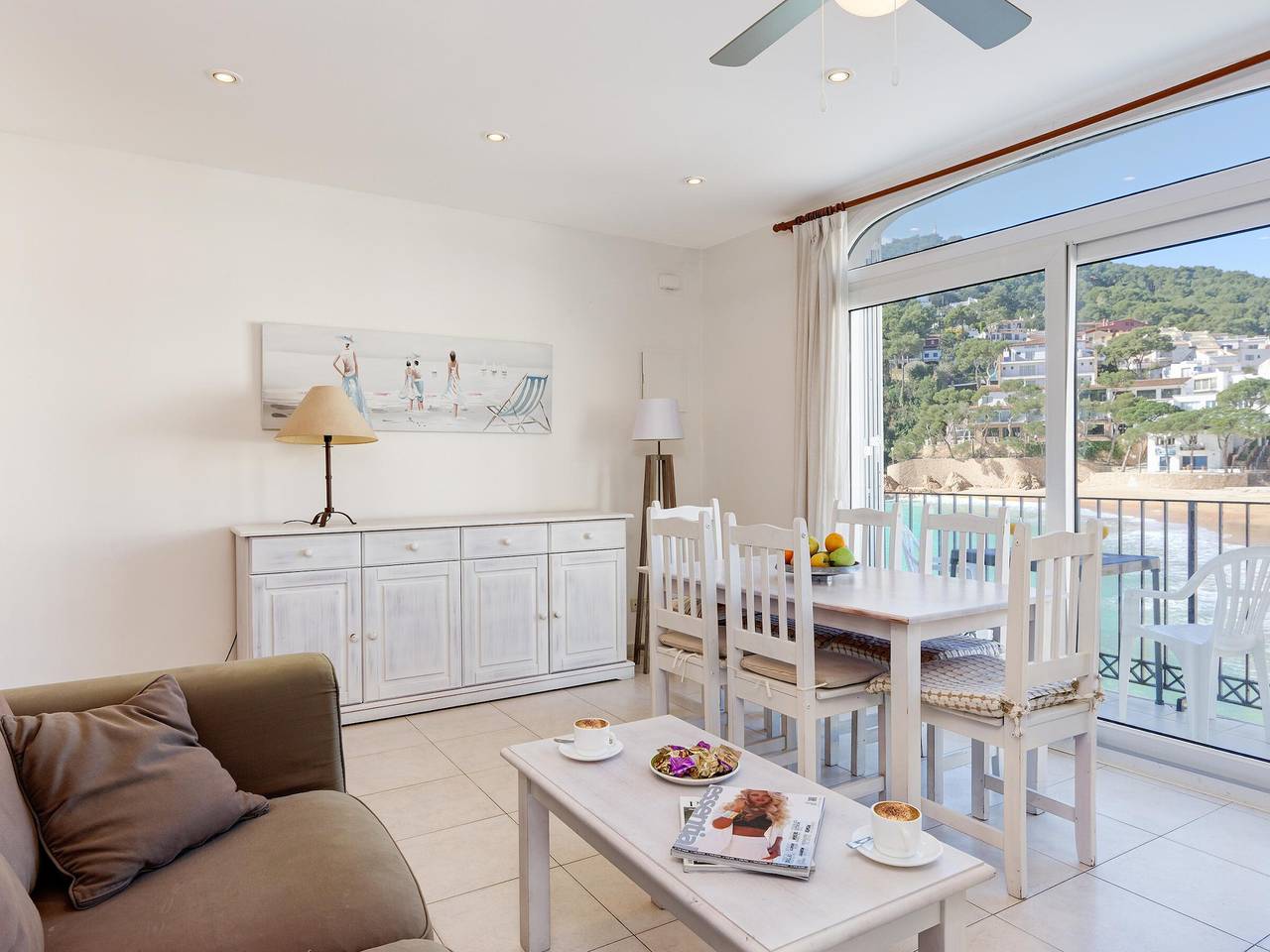 Entire apartment, Aigua Dolça 1-apartamento en la primera línea de mar-Tamariu-Costa Brava in Aigua Xelida, Tamariu