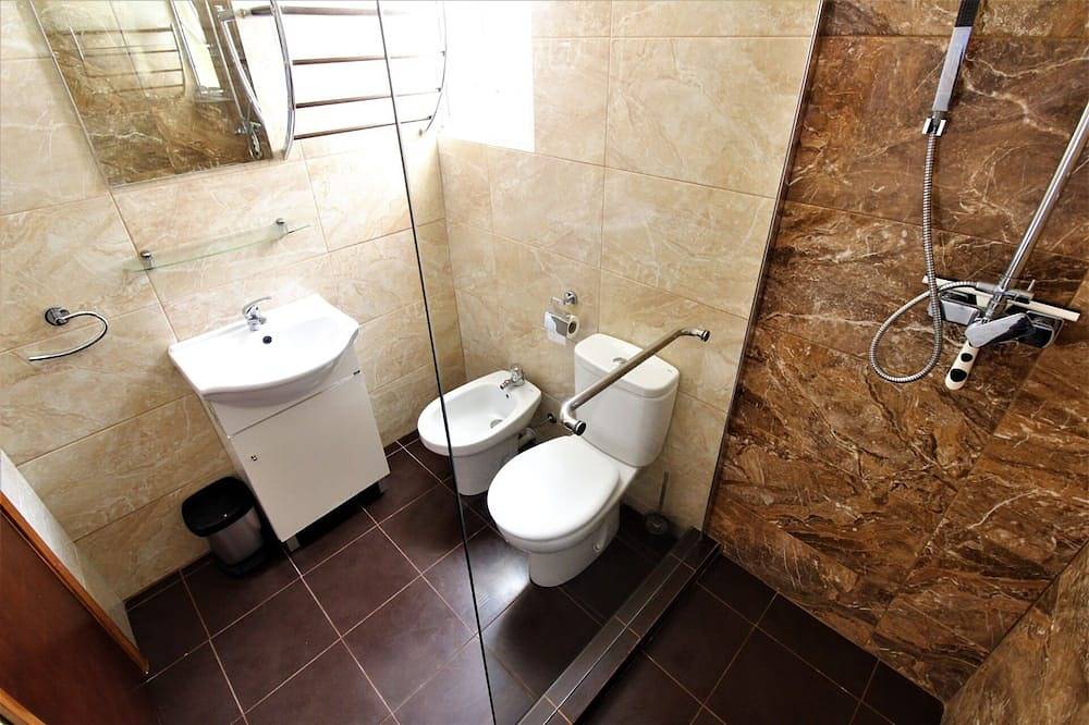 Ganze Wohnung, Modern Studio Wohnung in Funchal in São Gonçalo, Madeira