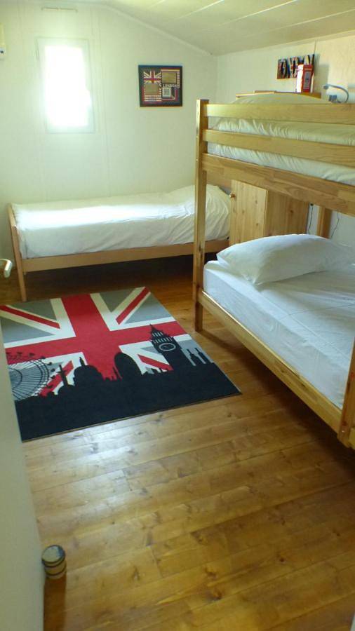 Camping pour 5 personnes, avec vue et piscine ainsi que vue sur le lac et jardin dans le Tarn-et-Garonne - 4