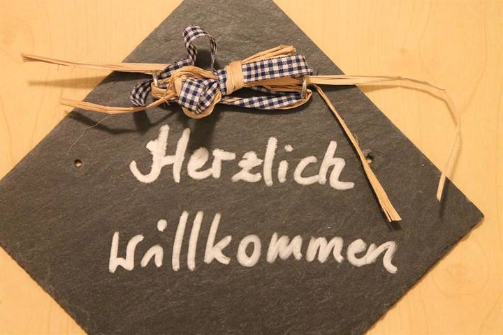 Ferienwohnung für 6 Personen, mit Balkon/Terrasse und Balkon sowie Terrasse und Garten