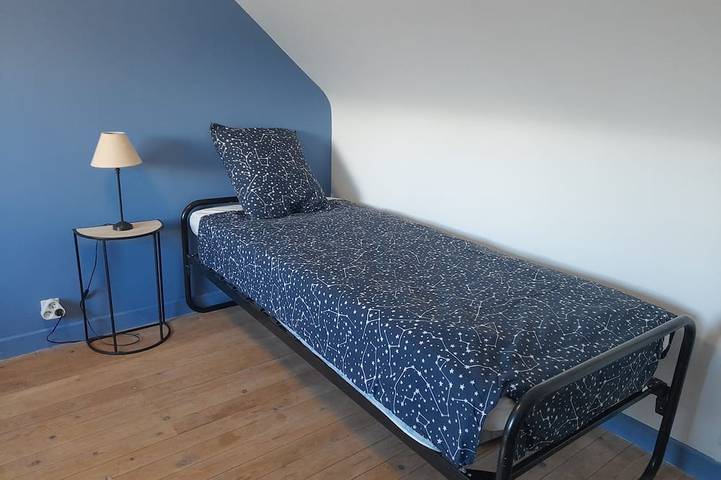 House with large garden ideally located 5 minutes walk from Trestel beach in Trévou-Tréguignec, Rosa Granitküste