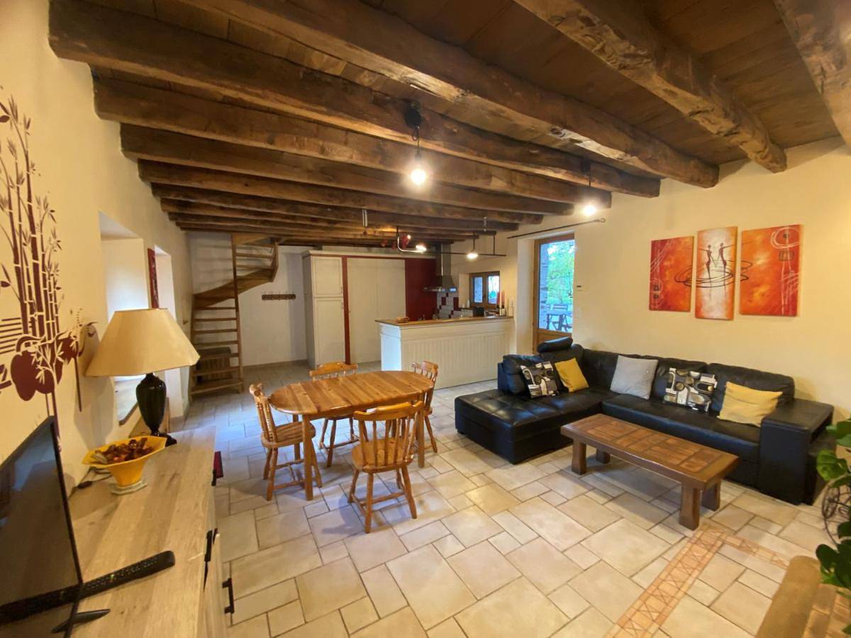 Two-Bedroom House in Guémené-Penfao, Région de Châteaubriant