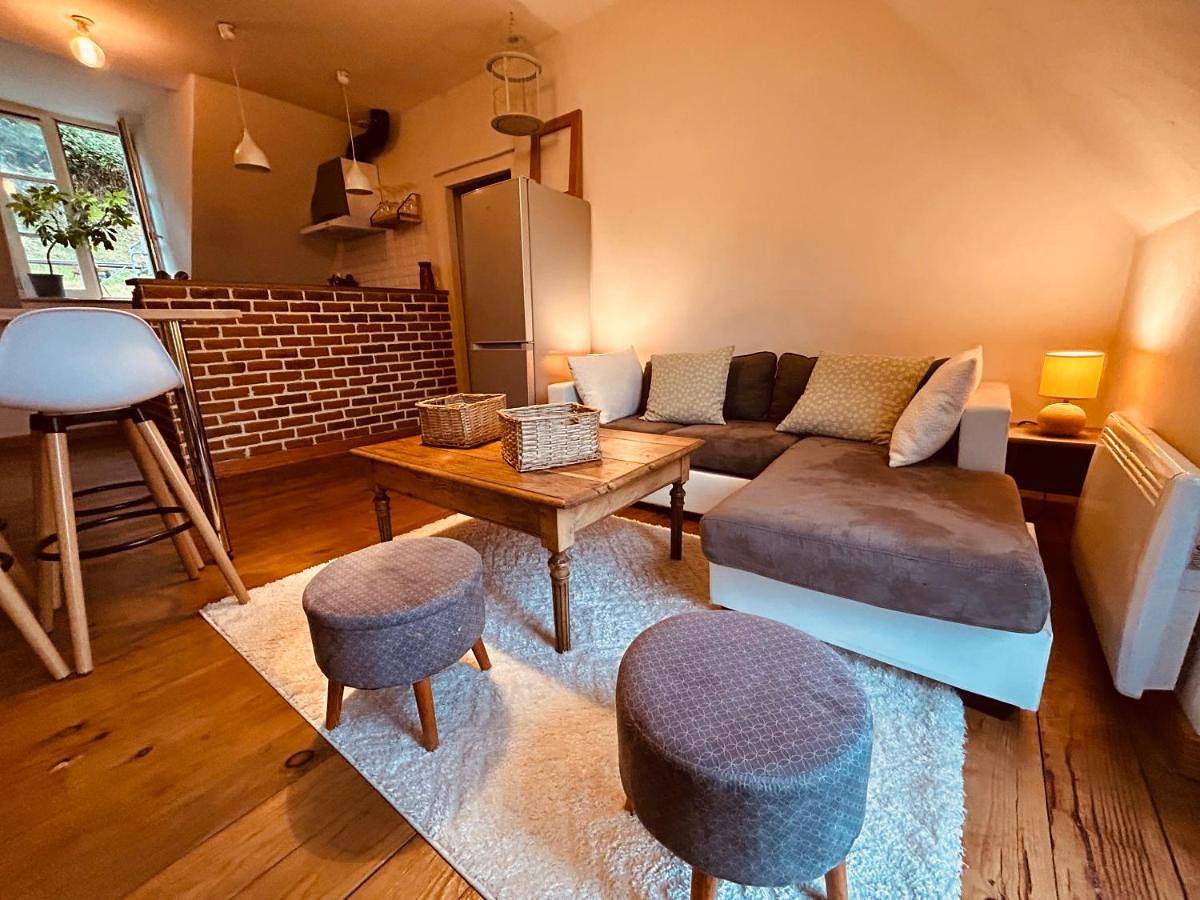 Appartement entier, Appartement Albuconis 4, deux chambres 70 M2 in Aubusson, Région d'Aubussargues