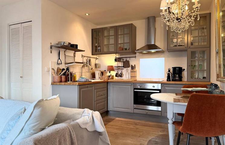 Gîte pour 2 personnes, avec jardin et vue à Saint-Just-d'Ardèche - 2