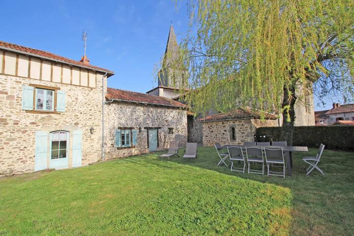 Gîte pour 8 personnes, avec jardin