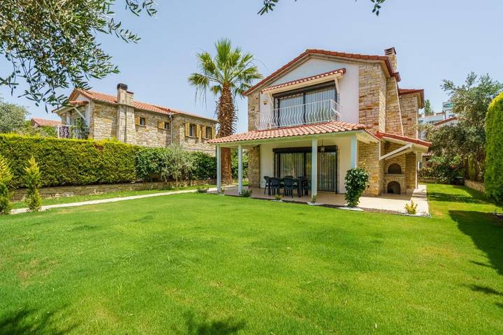 Villa voor 6 personen, met tuin in Kusadasi